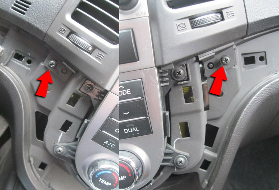 Открутить крепление центральных воздуховодов Hyundai Santa Fe CM 2006-2012