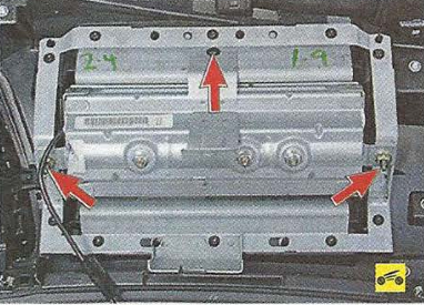 Крепления модуля фронтальной подушки безопасности Nissan Primera