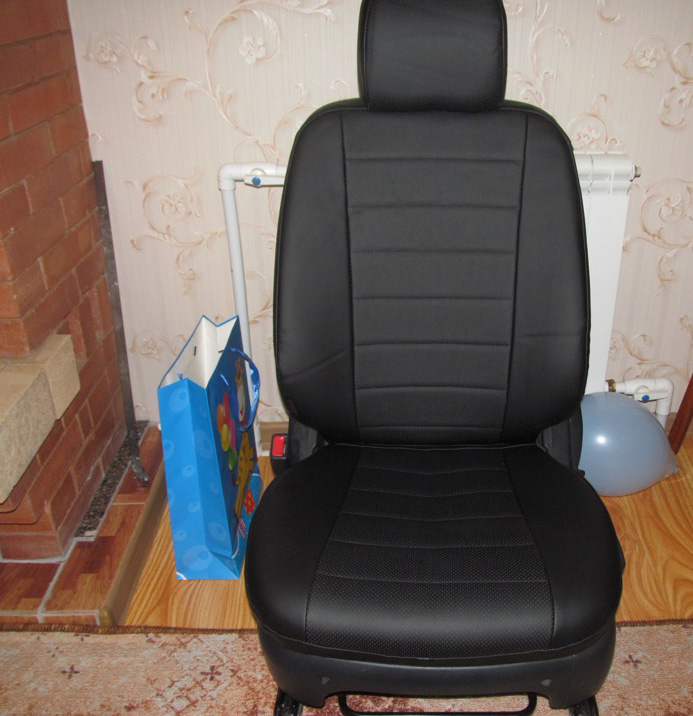 Переднее сиденье на Hyundai Santa fe CM 2006-2012