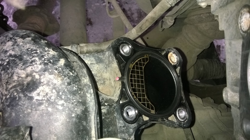 Сетка дросселя в двигателе Toyota RAV4