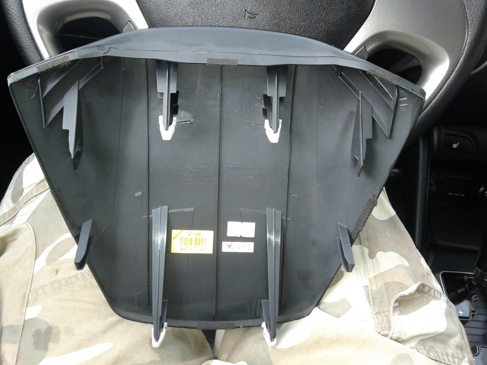 Верхний козырек магнитолы на автомобиле Hyundai ix35