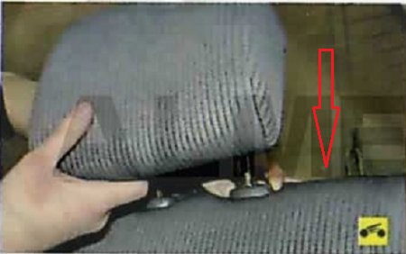 Опускание подголовника Nissan Almera Classic