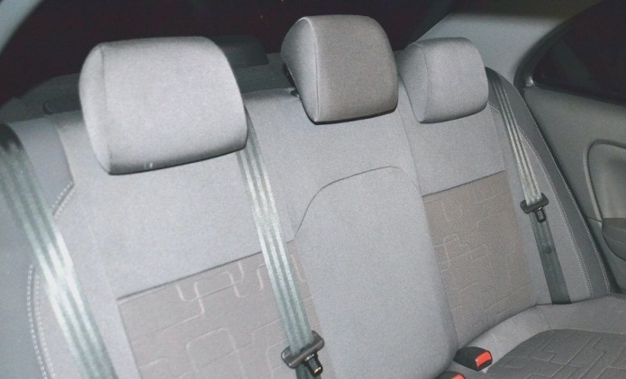 Подголовники задних сидений Nissan Almera Classic