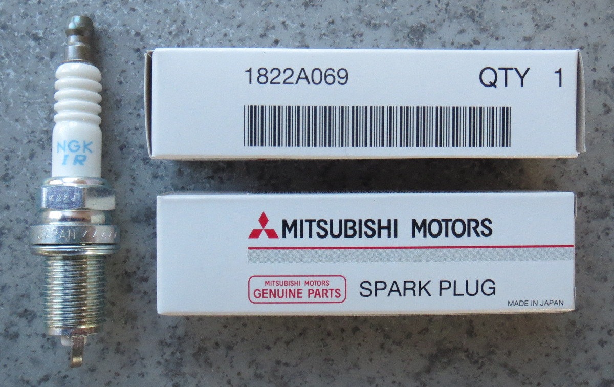 Свеча зажигания 1822A069 для двигателя 4B11 Mitsubishi Outlander XL