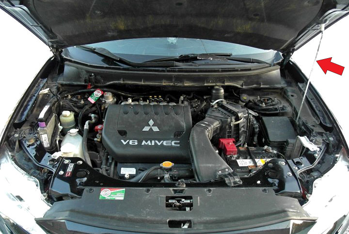 Установленный на упор капот двигателя 6B31 Mitsubishi Outlander XL