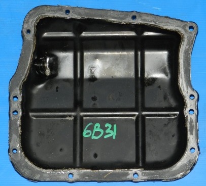 Снятый масляный поддон двигателя 6B31 Mitsubishi Outlander XL