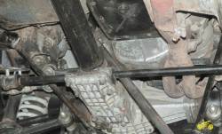 Сдвигаем силовой агрегата Chevrolet Niva