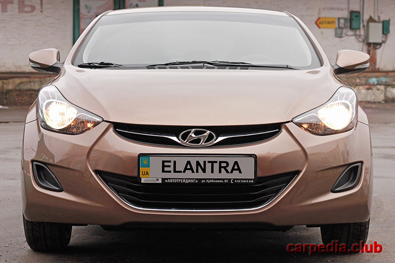 Лампы ближнего света 18647-55007L на автомобиле Hyundai Elantra J5 MD