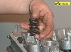 Извлеките пружины ГАЗ 31105 Волга