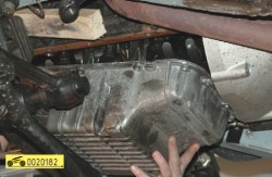 Снимите масляный картер ГАЗ 31105 Волга