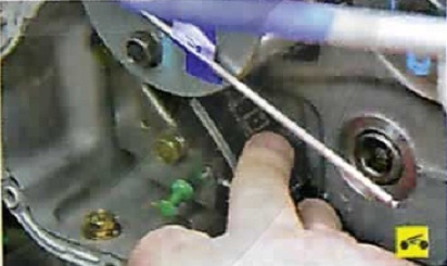 Башмак гидронатяжителя цепи привода газораспределительного механизма Nissan Almera Classic