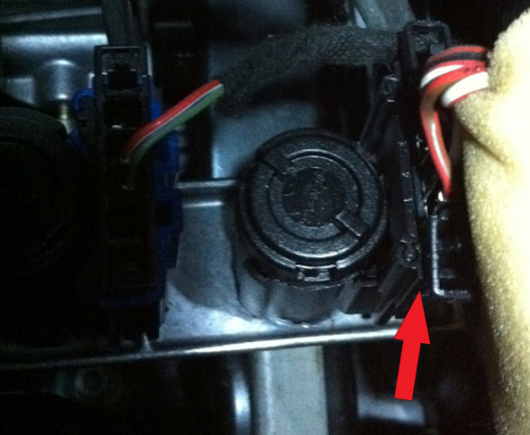 Разъем выключателя сигнала торможения Audi A4 II (B6)