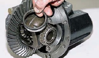 Наружнее кольцо подшипника дифференциала Chevrolet Niva