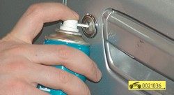 Смазка замочной скважины ГАЗ 31105 Волга