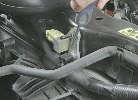 иксатор жгута проводов Nissan Qashqai