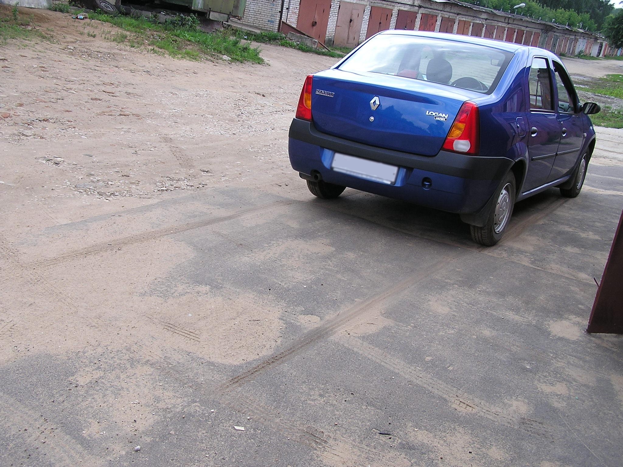 Резкое торможение Renault Logan