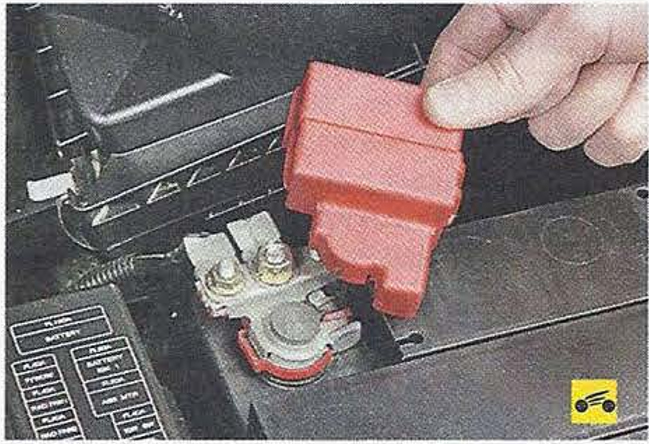 Замена аккумулятора Nissan Primera