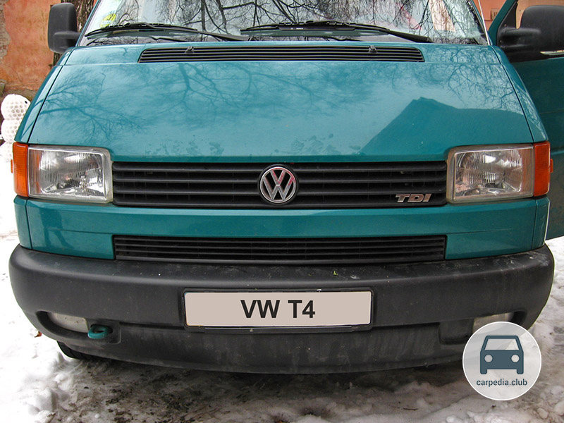 Передние фары автомобиля Volkswagen Transporter T4