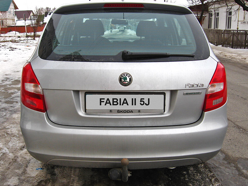 Задние осветительные фонари автомобиля Skoda Fabia II