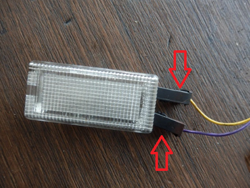 Замена плафона освещения багажника Nissan Note 2004 - 2012