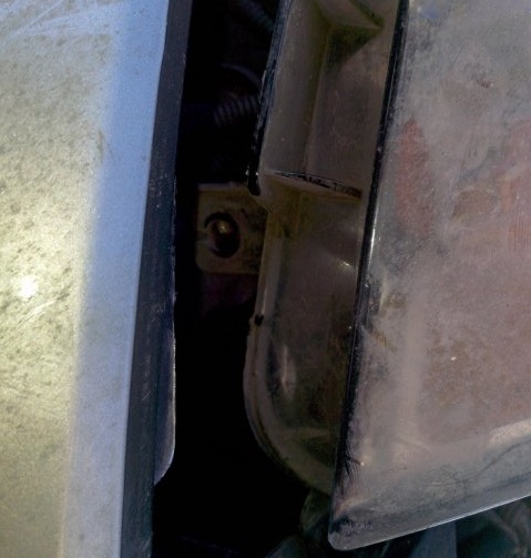 Замена передней блок-фары Nissan Note 2004 - 2012