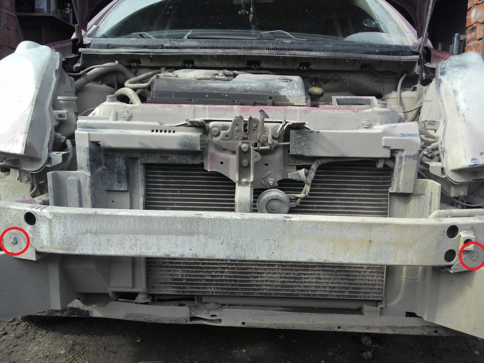 Снятие и установка переднего бампера Nissan Note 2004 - 2012