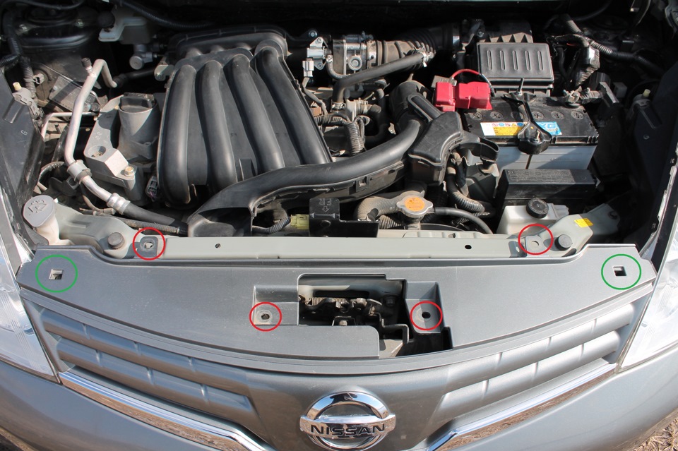 Снятие и установка переднего бампера Nissan Note 2004 - 2012