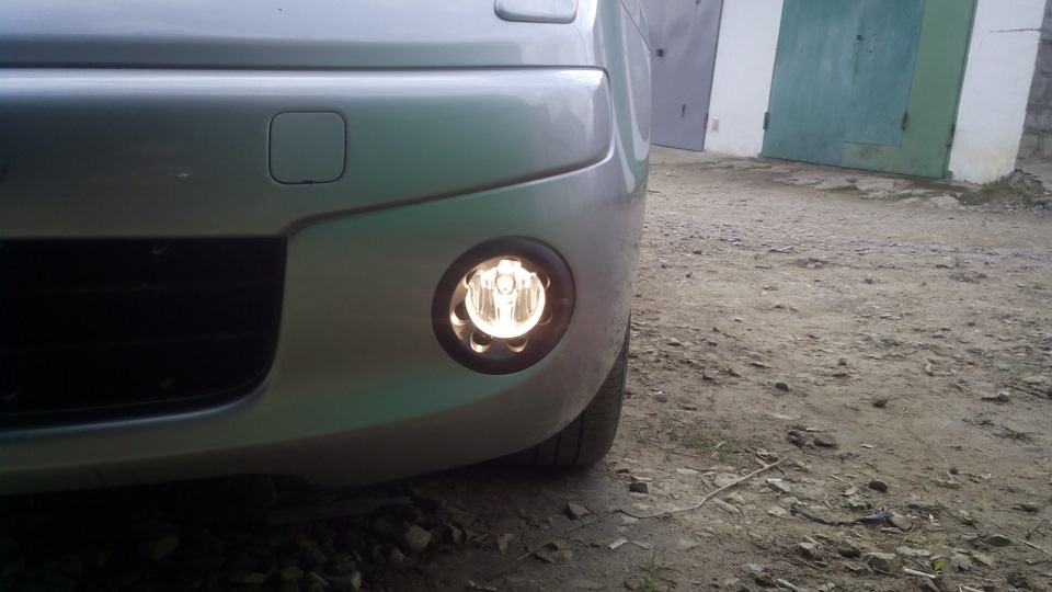 Проверка внешних осветительных приборов Nissan Note 2004 - 2012