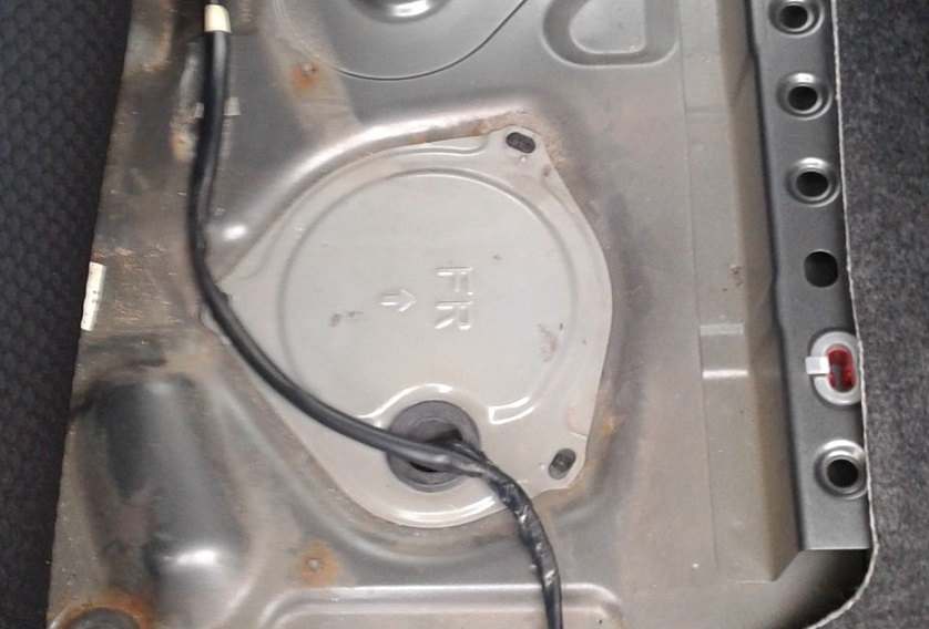 Снятие и установка топливного модуля Nissan Note 2004 - 2012