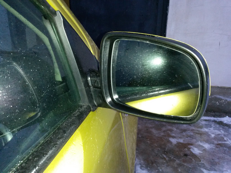 Снятие наружного зеркала Nissan Note 2004 - 2012