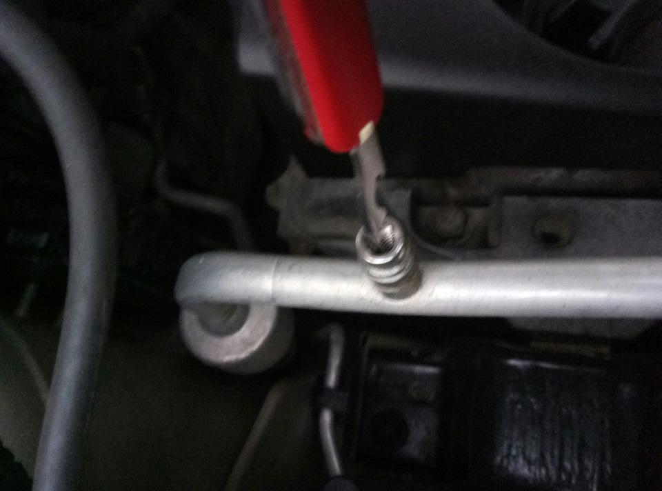 Удаление хладагента из системы кондиционирования Nissan Note 2004 - 2012