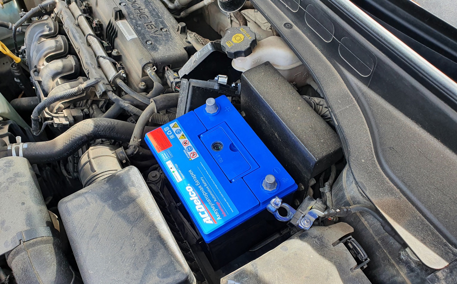 Снятие аккумуляторной батареи Hyundai Creta