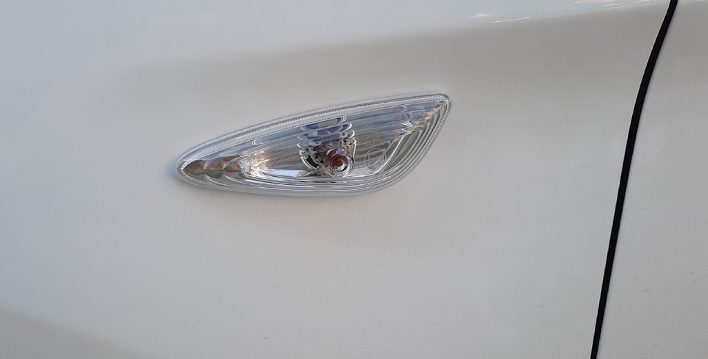 Замена лампочки бокового указателя поворота Hyundai Creta