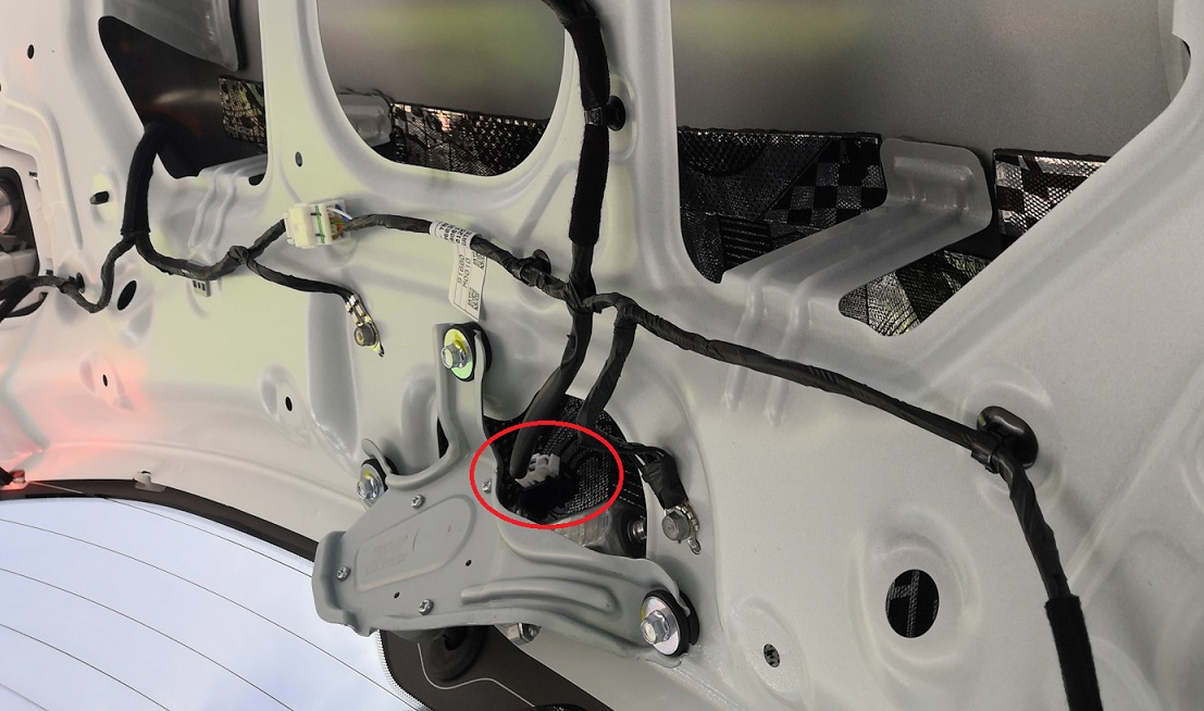 Замена мотора заднего стеклоочистителя Hyundai Creta