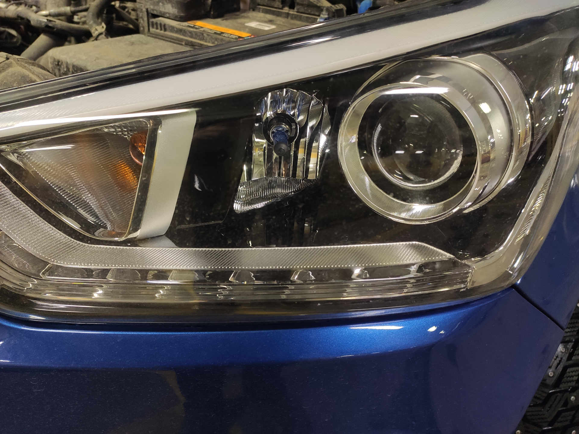 Замена лампочки дополнительной подсветки поворота Hyundai Creta