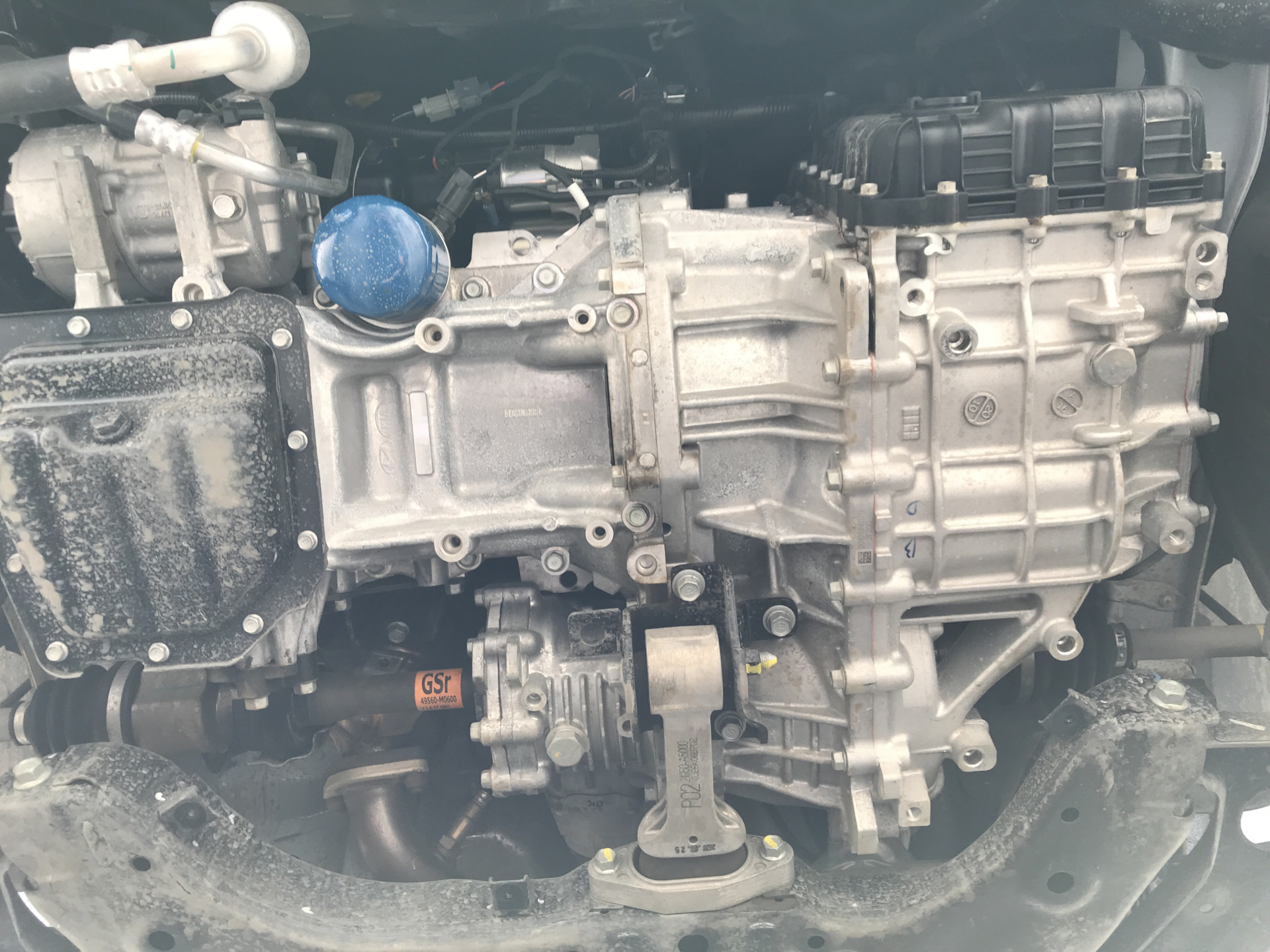 Снятие брызговика (пыльника) двигателя Hyundai Creta