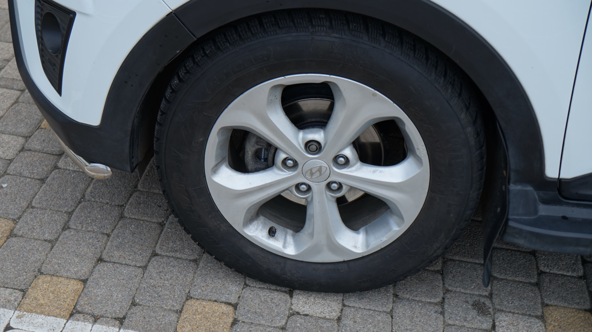 Проверка колес и шин на Hyundai Creta