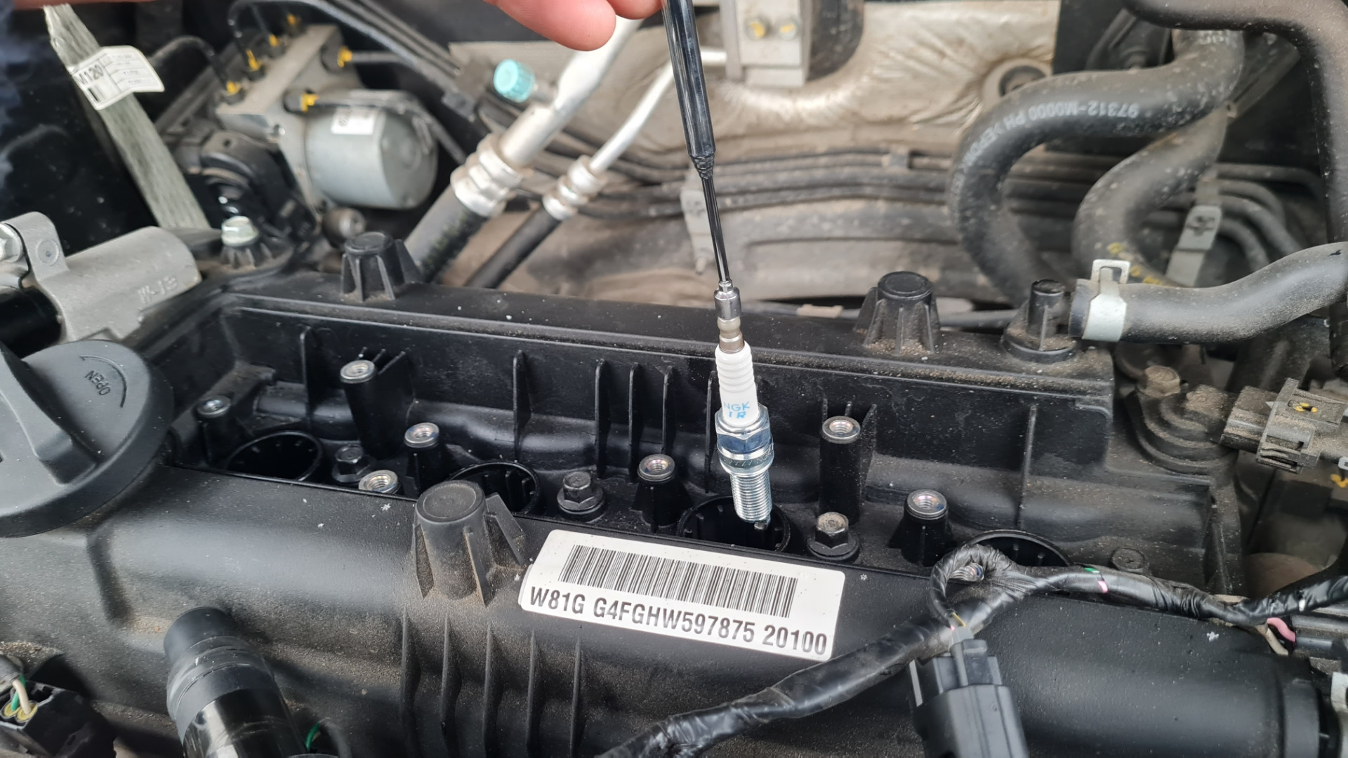 Проверка компрессии в цилиндрах двигателя Hyundai Creta