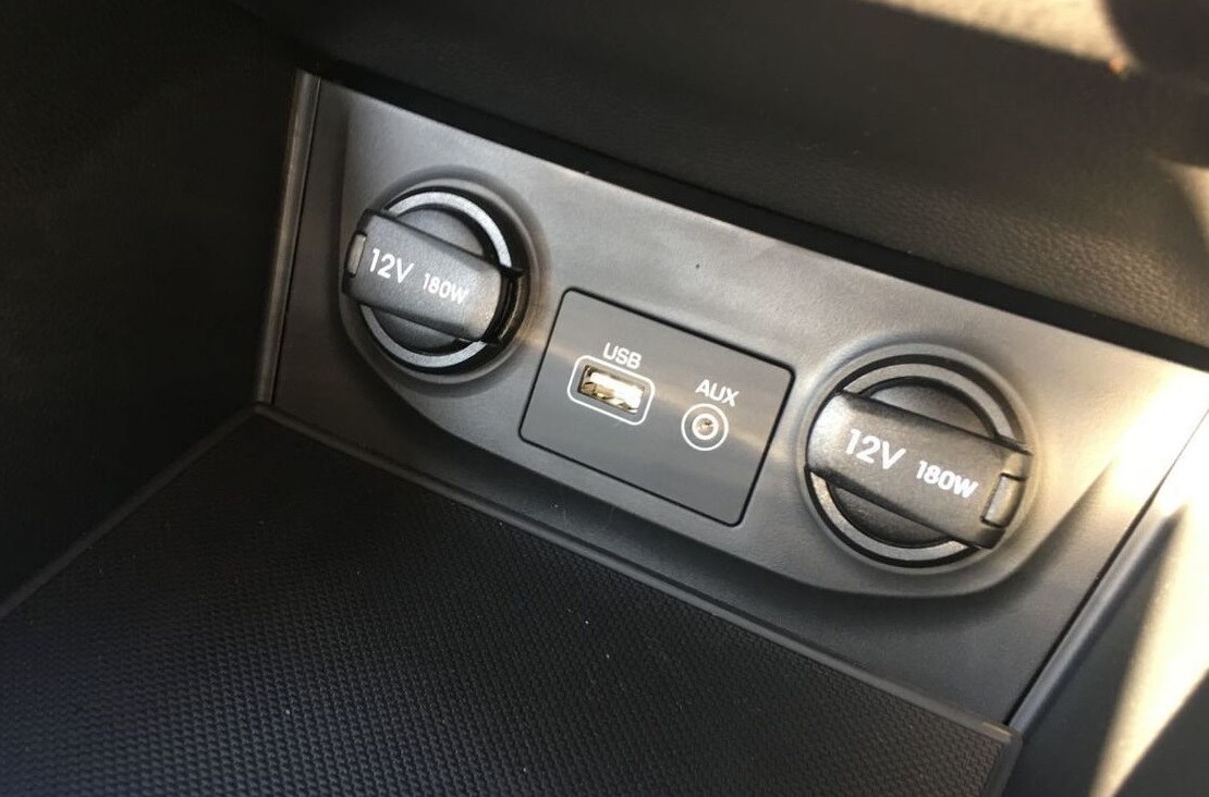 Снятие блока USB/AUX Hyundai Creta