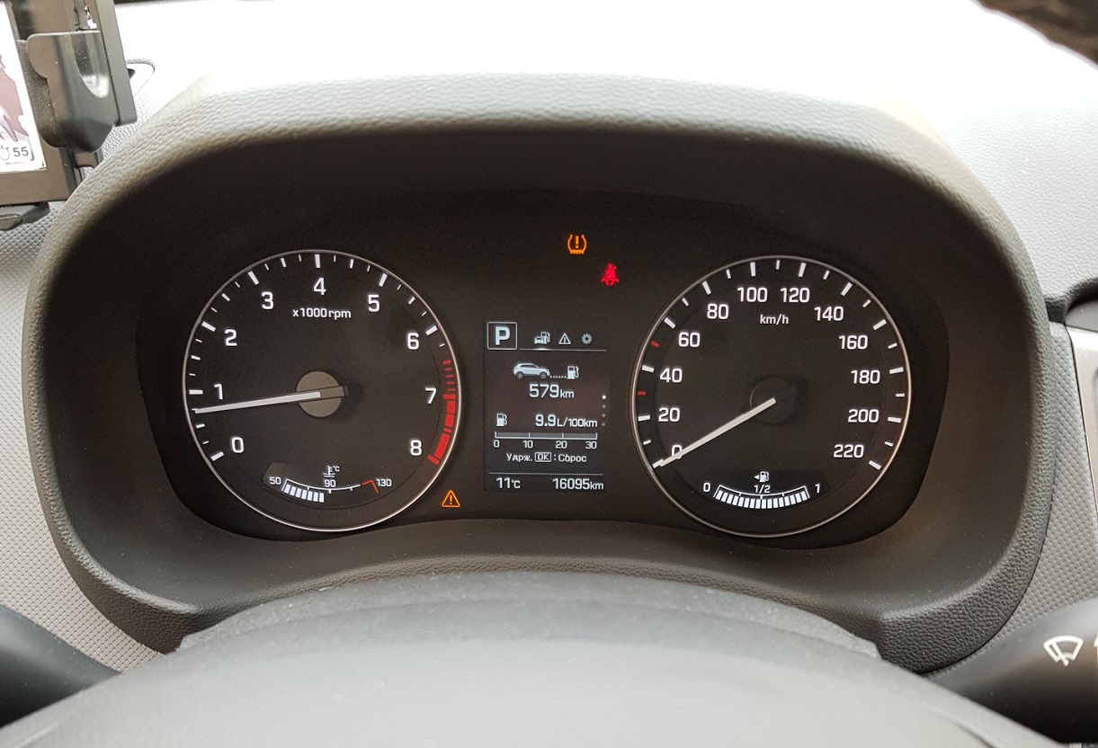 Перетяжка козырька приборки - Hyundai Creta (1G), 2 л, 2017 года аксессуары DRIV