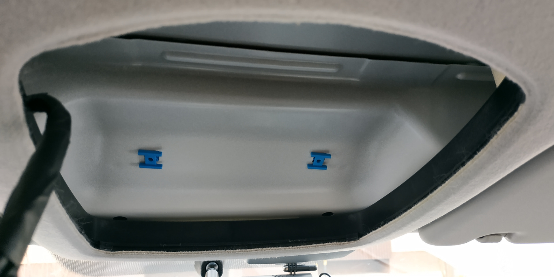 Снятие переднего плафона освещения Hyundai Creta
