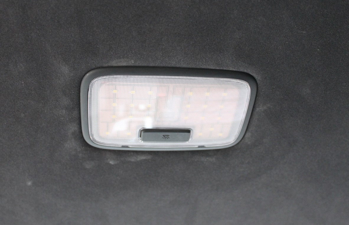 Снятие заднего плафона освещения Hyundai Creta