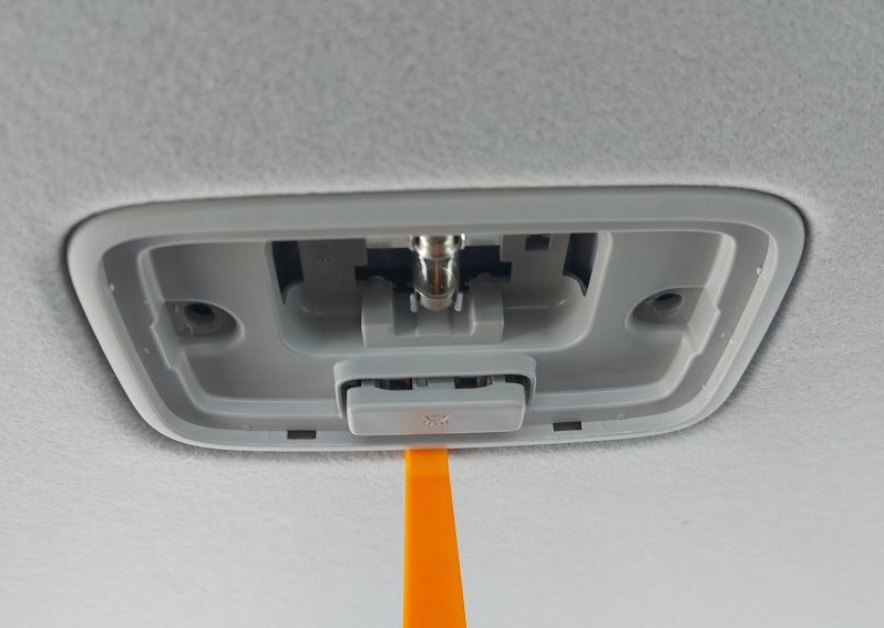 Снятие заднего плафона освещения Hyundai Creta