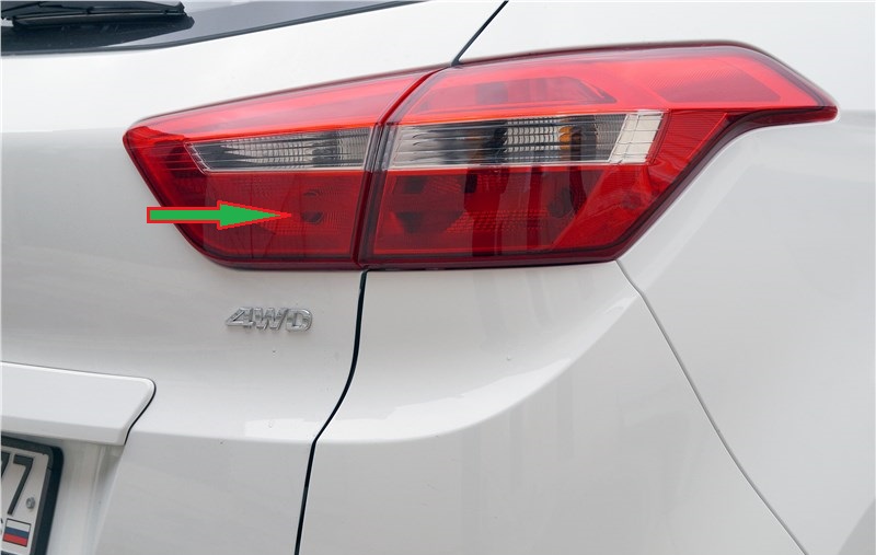 Замена ламп заднего габаритного света Hyundai Creta