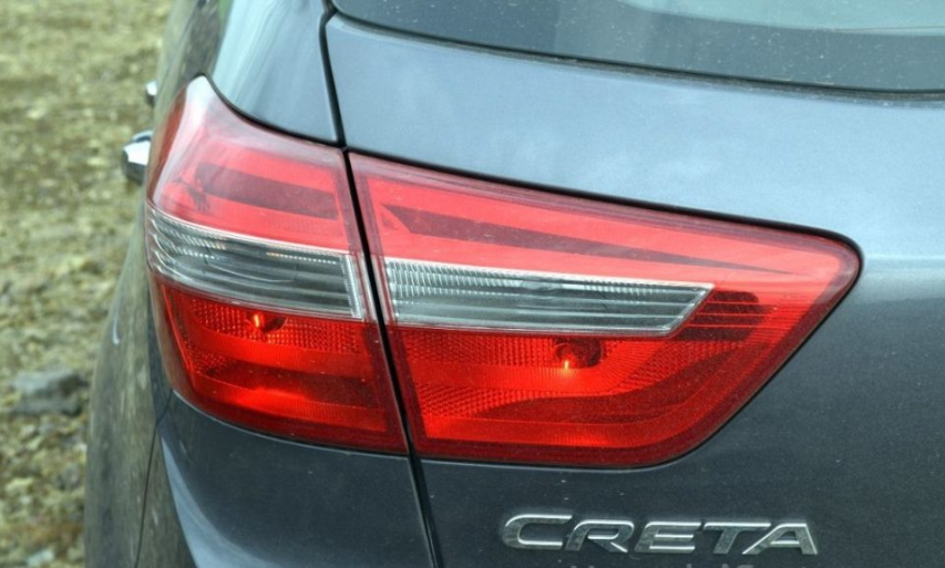 Замена ламп заднего габаритного света Hyundai Creta