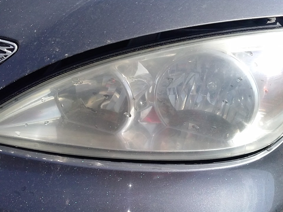 Toyota Camry фары до полировки