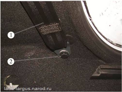 Нижнее крепление заднего ремня безопасности Lada Largus