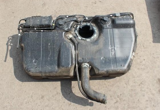 Снятый топливный бак Лада Гранта (ВАЗ 2190)