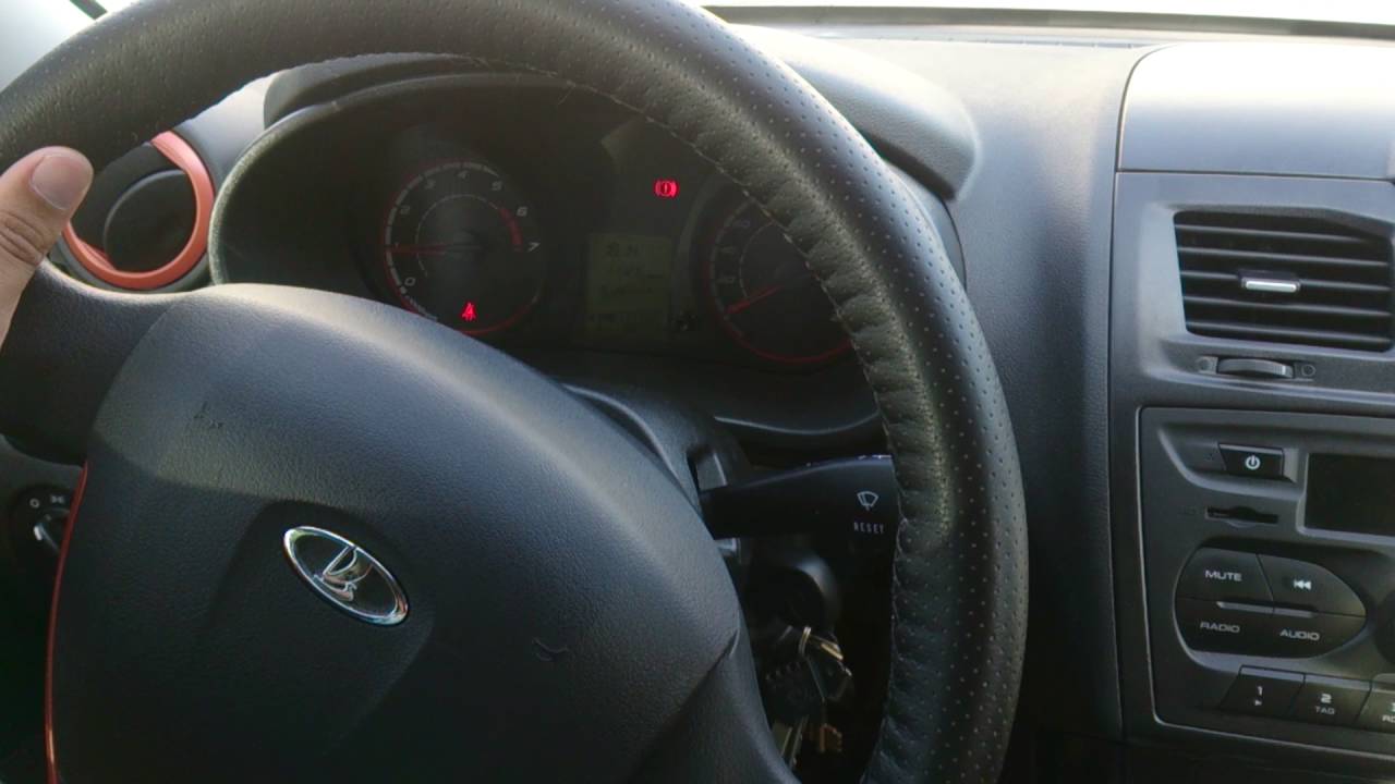 Поворачиваем руль Lada Kalina