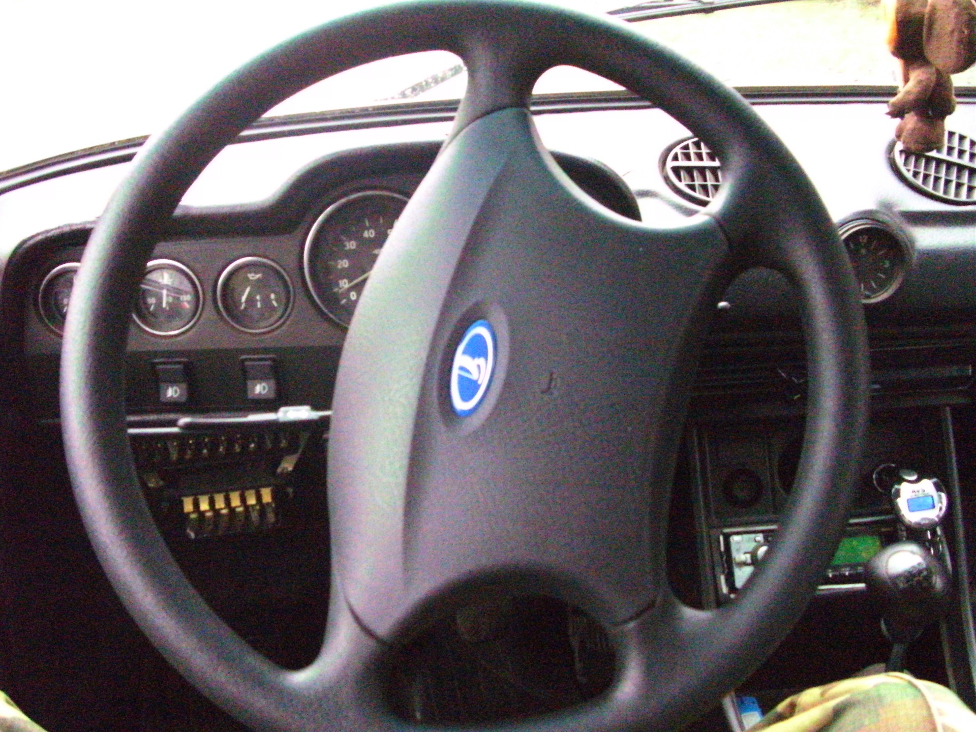 Поворачиваем руль Lada Kalina